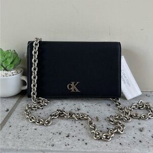 NWT Calvin Klein Minimal Monogram Chain Strap Wallet